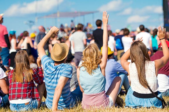 Met deze festival essentials trotseert u zorgeloos de zomer