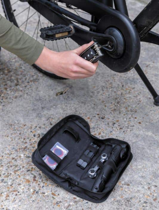 Kit de réparation vélo 17 pièces