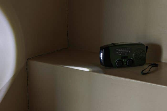 Radio d'urgence Solan | Recyclé | Solaire | Powerbank | Lampe de poche