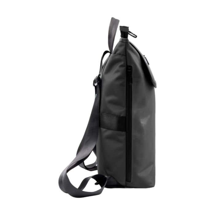 BrandCharger rugzak Aer | 22 L | Gerecycleerd | Laptopvak 16 " | Smart lock