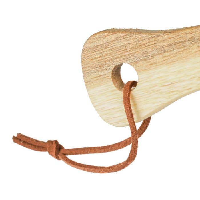 Planche à découper Walter | Bois FSC® | Avec cordon de suspension